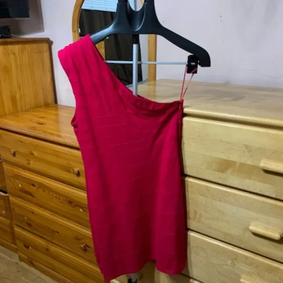 Express One Shoulder Bandage Bodycon Dress - Picture 5 of 10